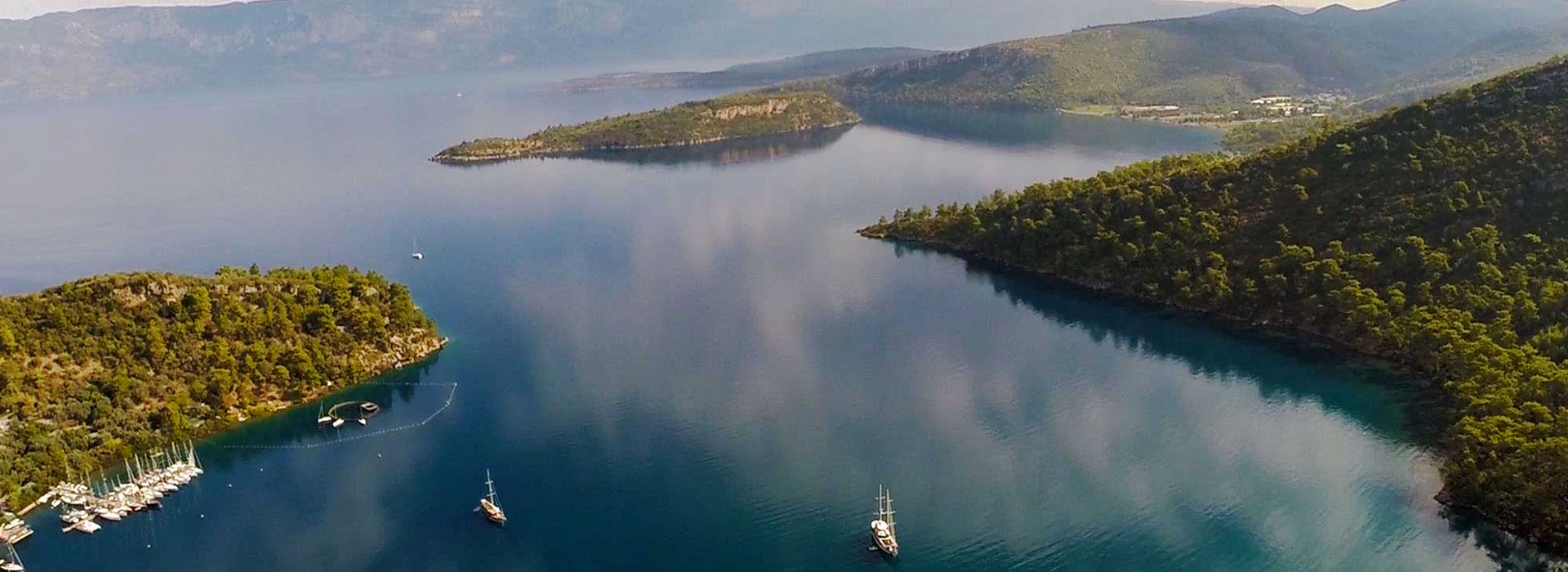 Karacasöğüt Şelalesi